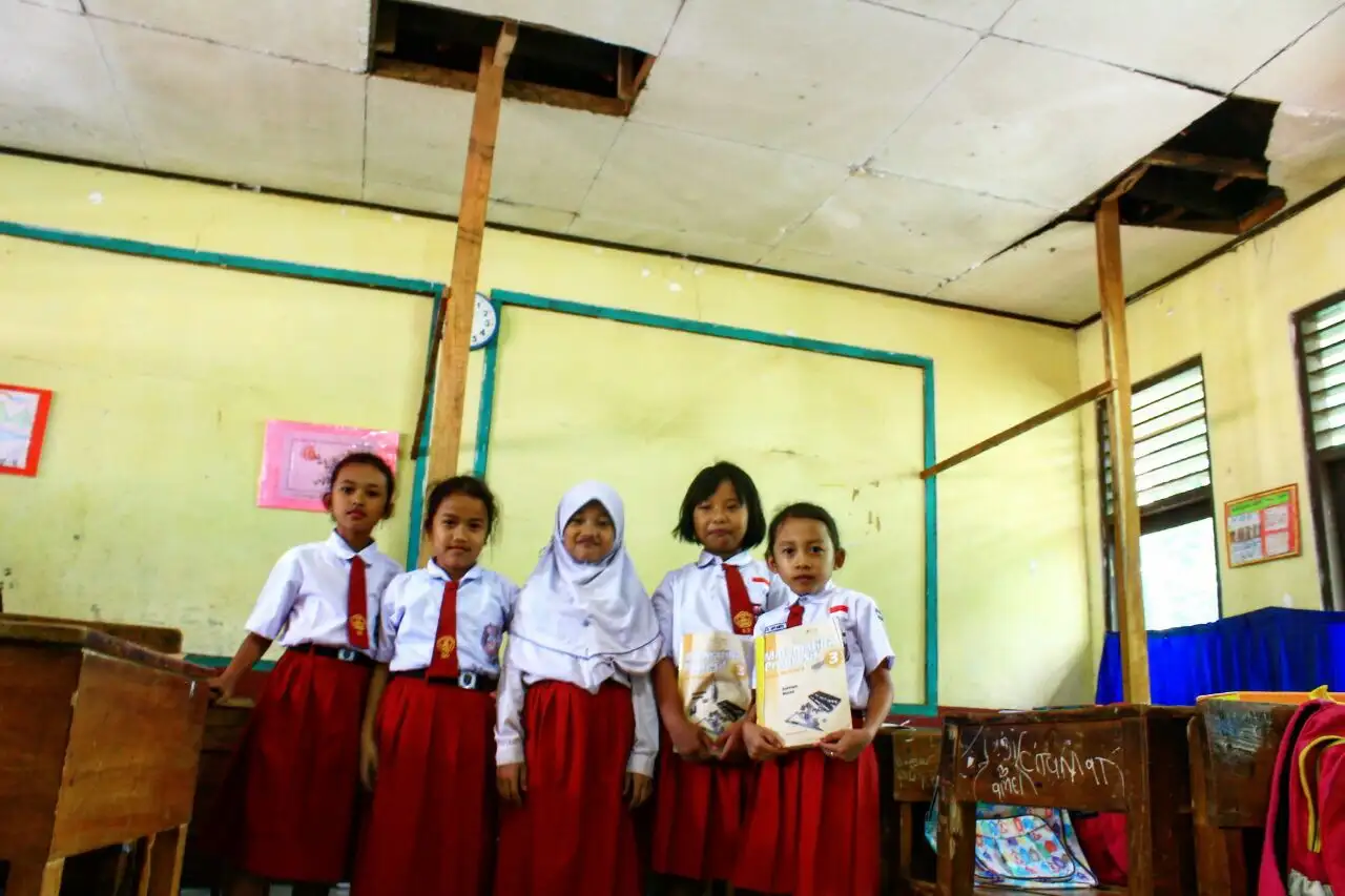 Sekolah Dasar Negeri 5 Cikeas udik, Kampung Kadupugur, Desa Cikeas udik, Kecamatan Gunung putri. 