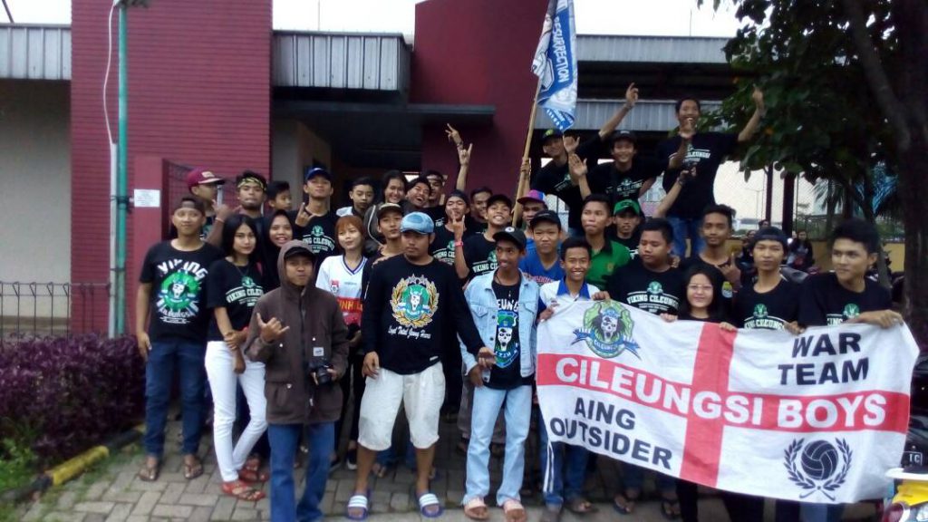 Suporter Persib Bandung Distrik Cileungsi (Viking Cileungsi)
