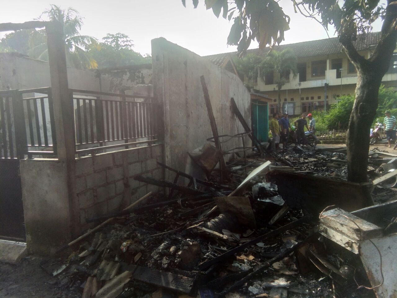 Kebakaran Rumah Hj. Anah Di Desa Dayueh Kecamatan Cileungsi Kabupaten Bogor