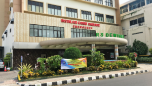 Tampak Depan Rumah Sakit Dewi Sri Karawang
