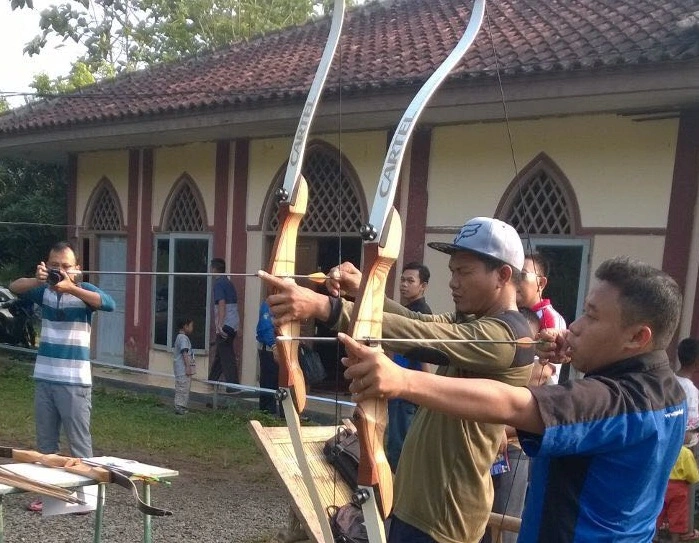 Latihan Memanah Bersama partai keadilan sejahtera (PKS) 