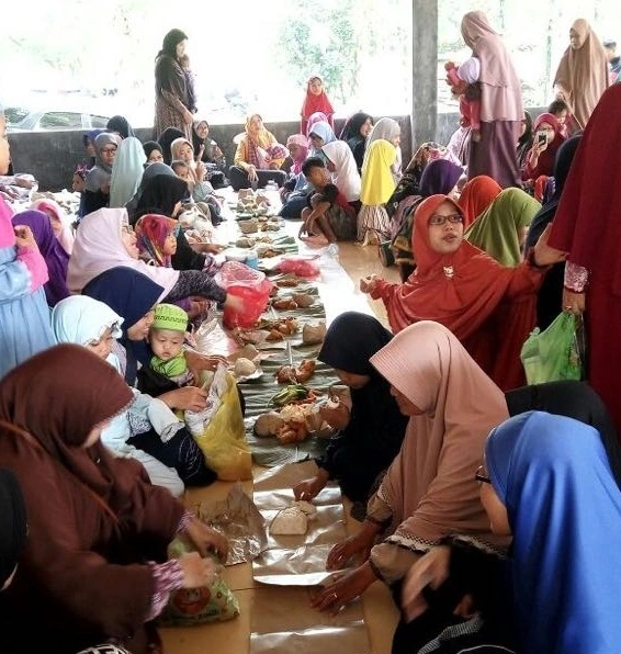 Kebersamaan Di Halal Bihalal Partai PKS Cileungsi 