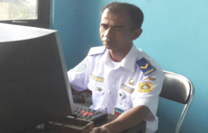 Asep Hermawan, Staff Administrasi Terminal Cileungsi