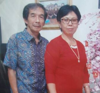 Yongki Yong Ketua kelenteng HAN TAN KONG Cileungsi Bersama Istri