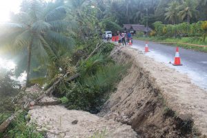 Kondisi Jalan Ambles