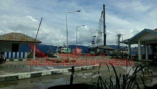 Foto: Belum terlihat antrian di Pelabuhan Somanido Samosir, di hari Libur Imlek 2018