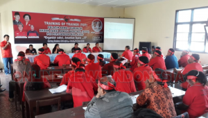 Training of TrainerÂ (TOT) pelatih saksi/ Regu Penggerak Pemilih (Guraklih) di PPWG Zentrum GBKP Kabanjahe, Jumat (16/3/2018)