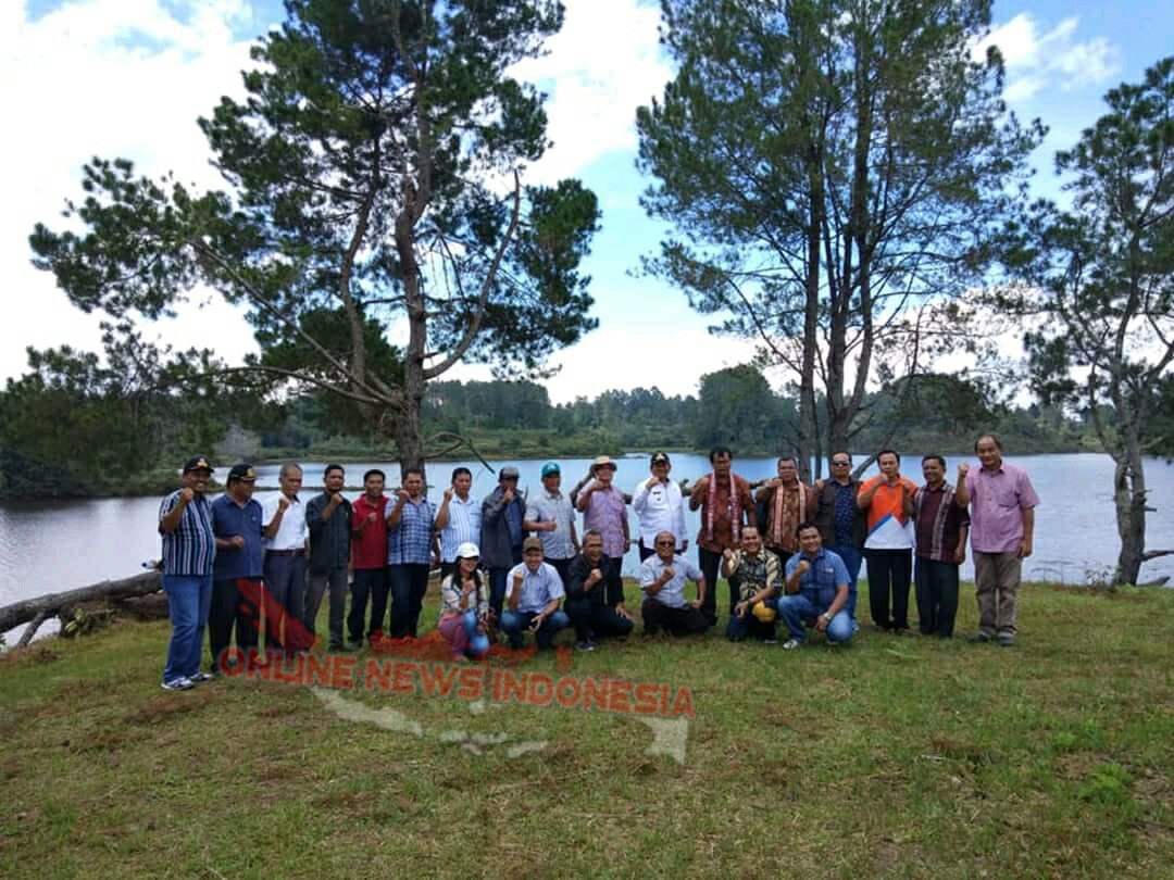 Foto : Bupati Samosir dan PKT Kebun Raya LIPI bersama OPD Samosir, tinjau Kebun Raya Aek Natonang Simanindo Samosir