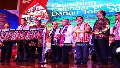 Ket foto : Menteri Parawisata, Menteri PUPR Wagubsu dan Bupati Karo saat Launching COE Senin (25/ 02) 2019 pukul 19.00 WIB di Balairung Soesilo Soedarman, Gedung Sapta Pesora Lt 1 JI. Medan Mardeka Barat No 17, Jakarta Pusat.