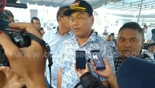 Ketua KPU Kabupaten Karo Gemar Tarigan saat di wawancarai oleh awak media di lokasi, Selasa (19/03) 2019