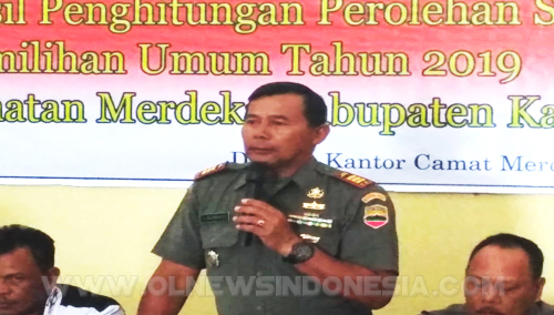 Danramil Simpang Empat Kapten Kav J.Surbakti saat memberikan sambutan dalam rapat Pleno penghitungan suara Pemilu 2019 di Aula Kantor Camat Merdeka Kabupaten Karo, Sabtu (20/04) 2019