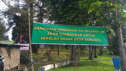 Ket foto  : spanduk yang terbentang di lokasi lahan PTP  Nusantara II Gongsol