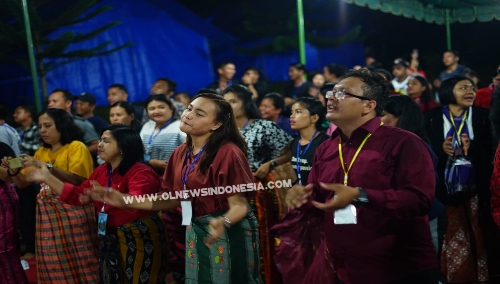 Ket foto  : Salah satu acara Kebaktian Rohani bersama seluruh peserta Permata