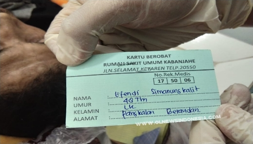 Ket foto  : Bukti kartu berobat korban