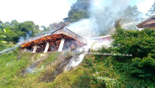 Ket foto : kondisi  Mess  Purba Mergana yang di Lalap sijago merah, Senin pagi, (08/07) 2019