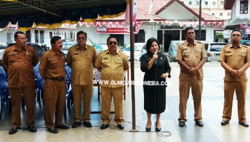 Ket foto : Wakil Bupati Karo Cory Seriwaty Br Sebayang saat memberikan sambutan dalam acara perlombaan memasak Se Kecamatan Kabanjahe, Selasa (13/08) 2019