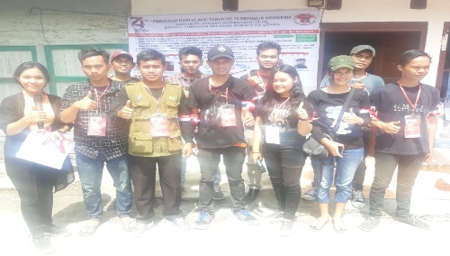 Foto : Dewan Pimpinan Wilayah 'SAHABAT JOKOWI NUSANTARA' (SJN) Sumatera Utara,diisi oleh kaum milenial terdiri dari Ketua Alberto Tamba S.Sos, Sekretaris Amos Silaban S.Sos, Bendahara Sarwedi Sinaga ST, anggota Efrince Tamba, Nani Haro, Palti Tamba, Fanri Lumbangaol, Tota Sinaga, Lintas Sinaga, Rio Simbolon.