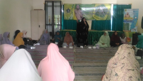 Ket foto. Suasana pengajian Rutin yang di programkan oleh pemerintah Desa Cileungsi kidul di dalam ruangan kantor Desa Cileungsi Kidul
