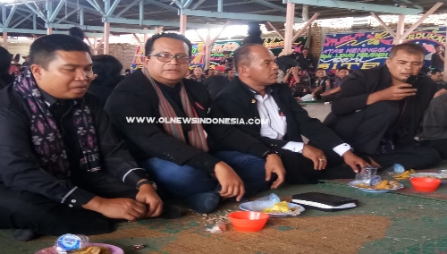 Ket Foto : Para tokoh rohaniawan Gereja Tanah Karo yang berkumpul mengadakan sharing dan pertemuan singkat  dan dilanjutkan menemui Bupati Karo di Kabanjahe, Minggu (01/09) 2019.