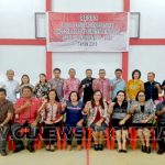 Sesi foto bersama para Anggota DPRD Kab Minahasa, Forum Komunikasi Pimpinan Kecamatan ( Camat, Koramil, Polsek), seluruh Kepala Desa se Tompaso Raya