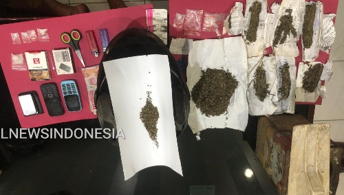 Ket foto  : Barang bukti Sabu dan Ganja serta lainnya saat di amankan Petugas (Ist)