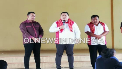 Ket foto : Anggota DPR RI dari Komisi V, Bob Andika Mamana Sitepu saat memaparkan dan memberikan tanggapan terkait Tanah Karo darurat Narkoba dan sarang teroris, Di Aula Rudang Mayang Kabanjahe (Ist)