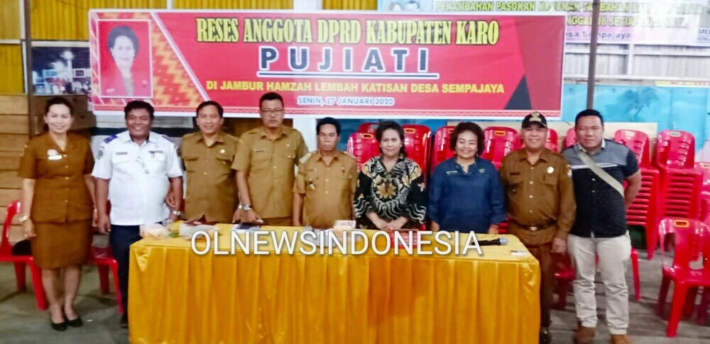 Ket foto : Usai gelar Reses anggota DPRD Karo Pujiati Ginting berfoto bersama Dinas PUPR, Kepala Puskesmas, Dishub, Anggota DPRD Karo Lusia dan Kepala Desa Sempajaya dan Kepala Desa Rumah Berastagi di Jambur Hamzah Lembah Katisan Berastagi, Senin (27/01) 2020 (Ist)