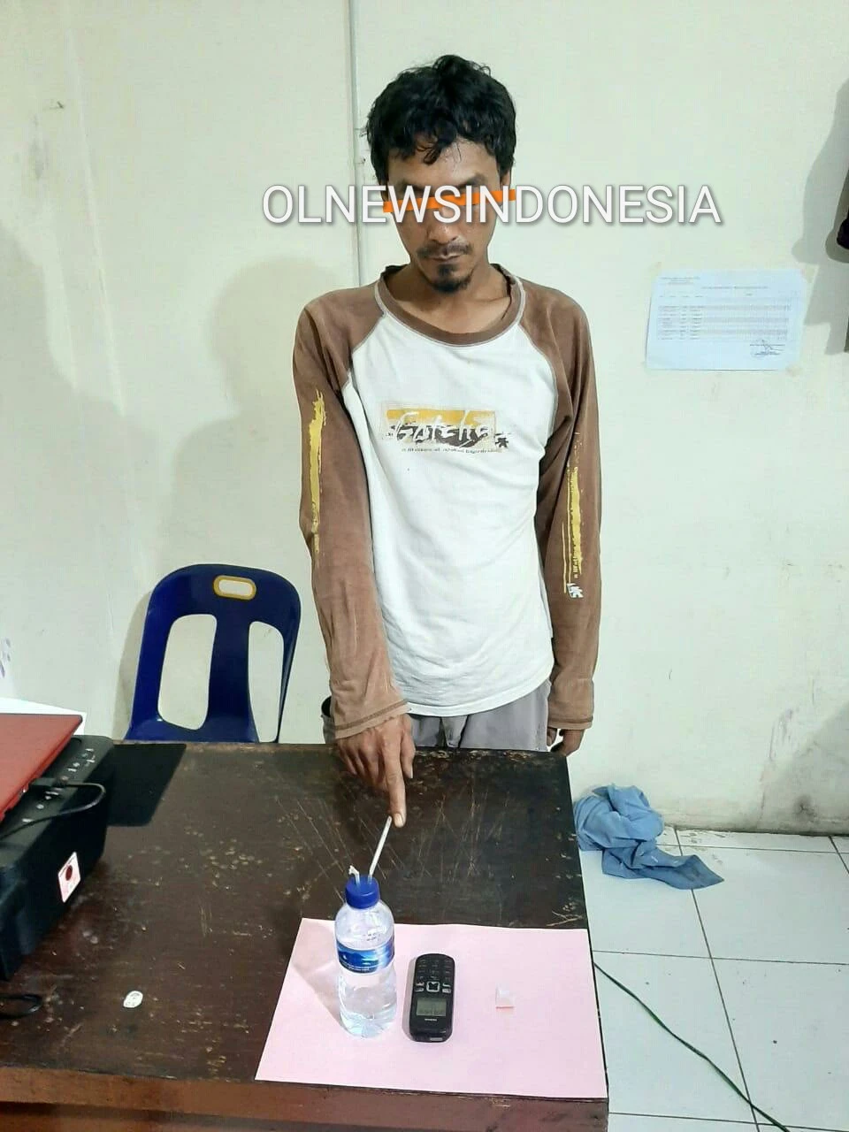 Ket foto : Para tersangka dan barang buktinya saat diamankan di Mapolsekta Berastagi, Selasa (28/01)2020 (Ist)