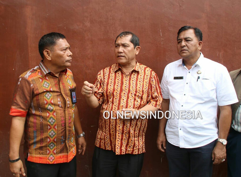 Ket foto : Bupati Karo Didampingi Asisten Pemerintahan Setdakab Karo saat Berbincang serius bersama Kepala Divisi Pemasyarakatan wilayah Sumatera Utara, di Rutan Kabanjahe, Rabu (12/02) 2020 (Ist)