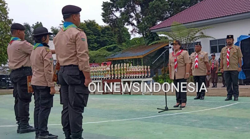 Ket foto : Wakil Bupati Karo Cory Seriwaty Br Sebayang sebagai Inspektur Upacara dalam acara Berastagi Chouting Challenge II Se Sumatera di lapangan SMA Negeri 1 Berastagi, Jumat (14/02) 2020 (Ist)