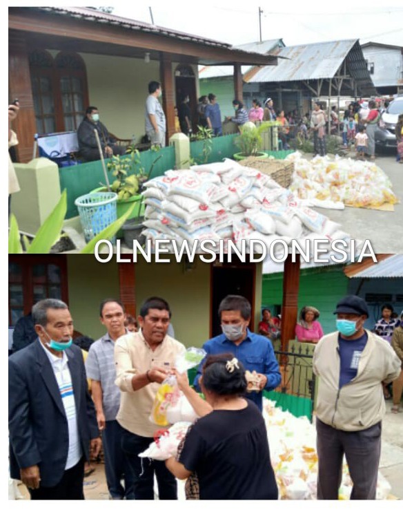 Ket foto : pembagian Sembako oleh Ketua Yayasan Narsar Purba Sibayak Rumah Berastagi, Jimbo Purba, Jumat (03/04) 2020 (Ist)