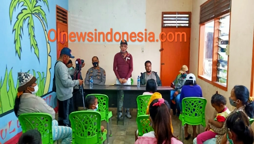 Ket foto : Komisaris Utama BUMDes Desa Doulu Kecamatan Berastagi Rahmat Purba SE, MM memberikan sambutan dalan Aksi Sosial di Desa Doulu, Minggu (01/11) 2020 (Ist)