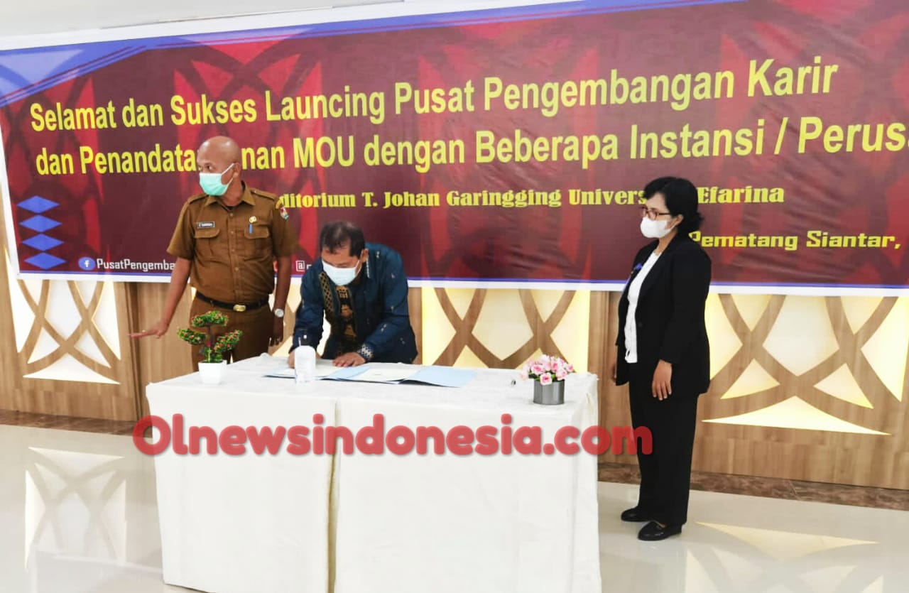 Ket Foto : Terkelin Berahmana SH, MH teken MoU dengan  Pihak UNEFA di Pematang Siantar, Senin (08/02) 2021 (Ist)