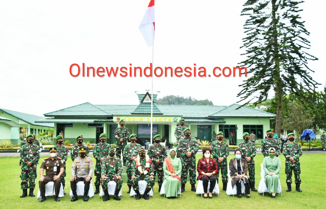 Forkopimda Karo berfose Bersama Kasdam disela sela kegiatan Kunjungan Kasdam I/BB ke Kodim 0205/TK Kamis (27/05) 2021 (Ist)