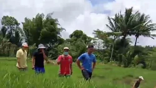 Warga Berdatangan Melihat Jenazah Dari Dekat